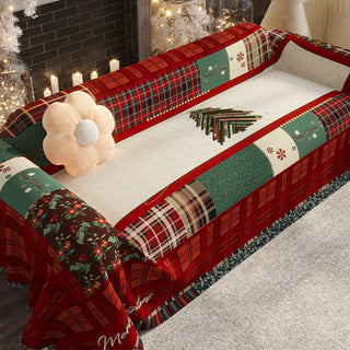 A aconchegante capa de sofá de retalhos de Natal protege os móveis e eleva a decoração da sua casa de férias