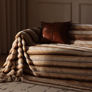 Capa de sofá Plush Stripe