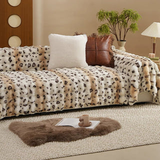 Capa de sofá Luxe Leopard Warmth Faux Fur