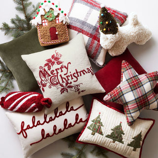 Almofada aconchegante Gingerbread House com pom-pom Candy Cane e detalhes natalinos
