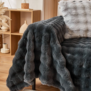 Capa de sofá Cozy Faux Fur Ripple